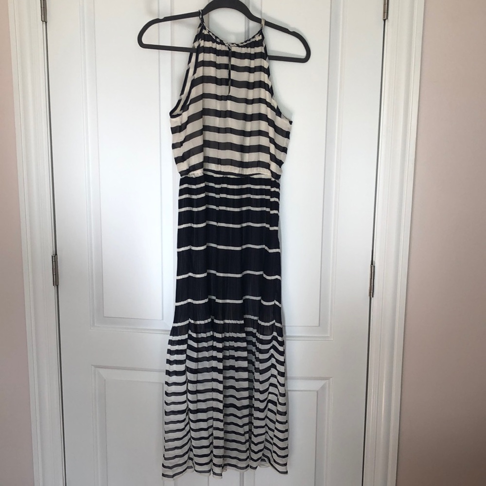 Navy blue stripped dress size M